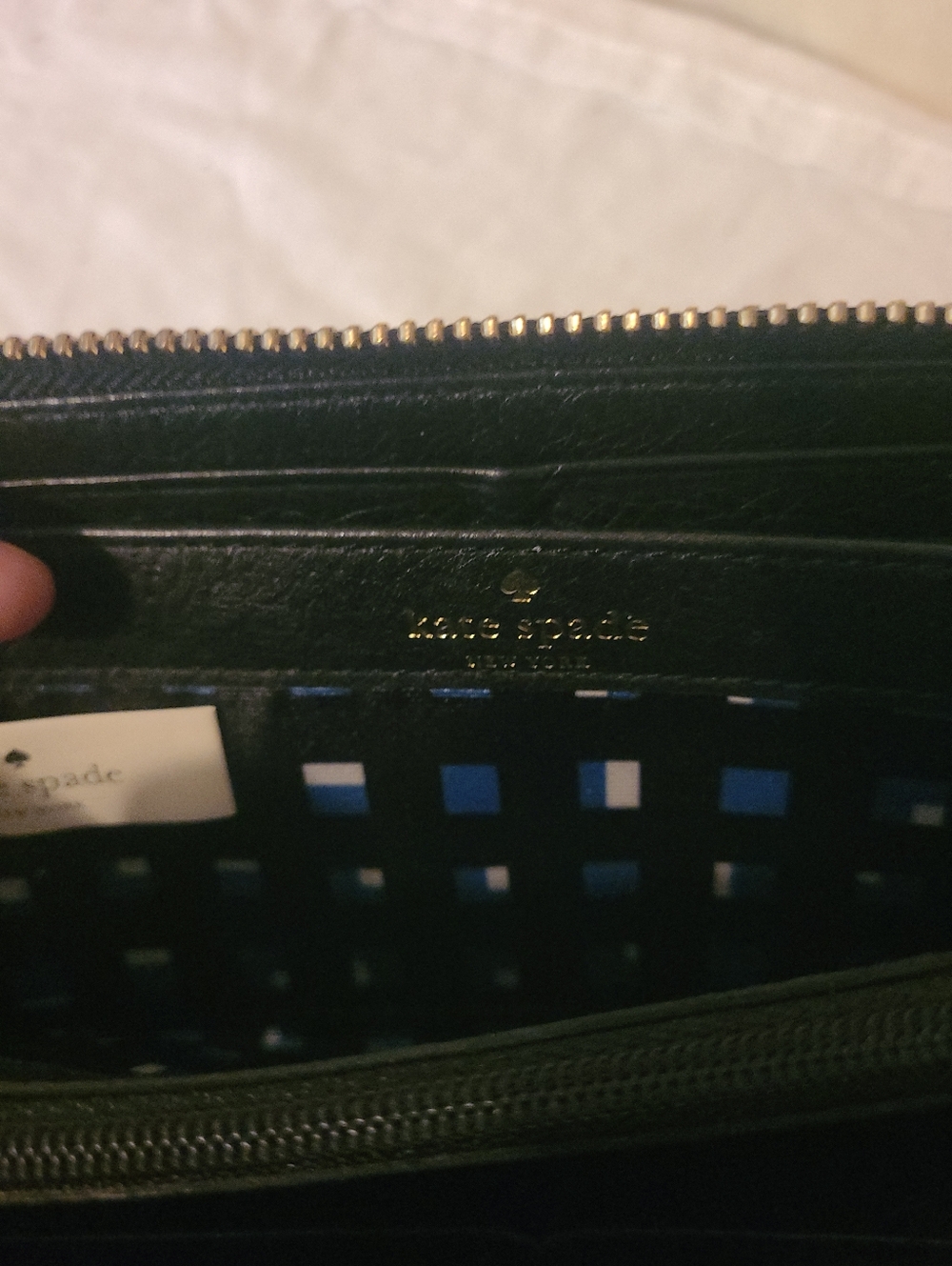 Kate Spade New York Black Leather Zip Around Wallet Wristlet Stripe Lining - Picture 7 of 7